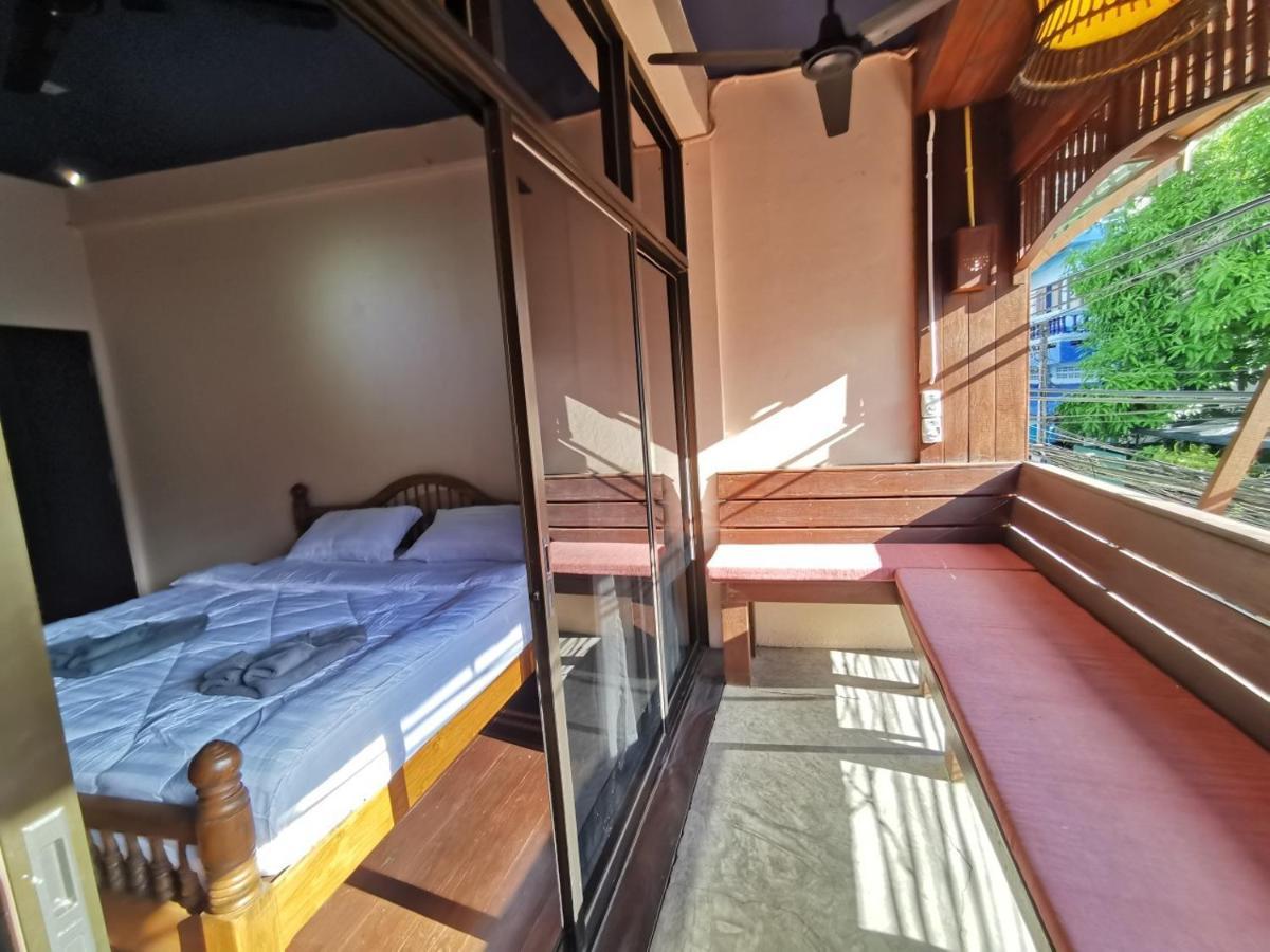 Hotel Madera House Chiang Mai Esterno foto