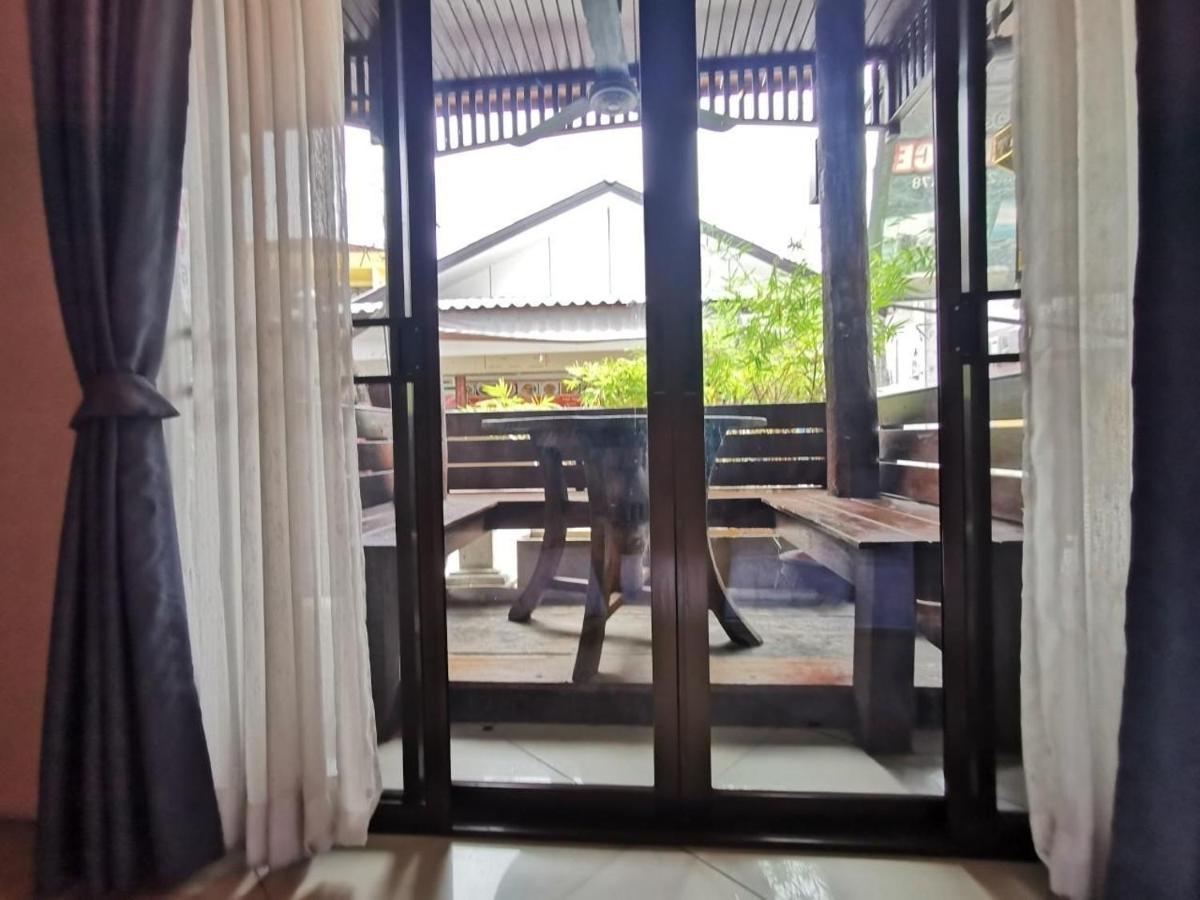 Hotel Madera House Chiang Mai Esterno foto