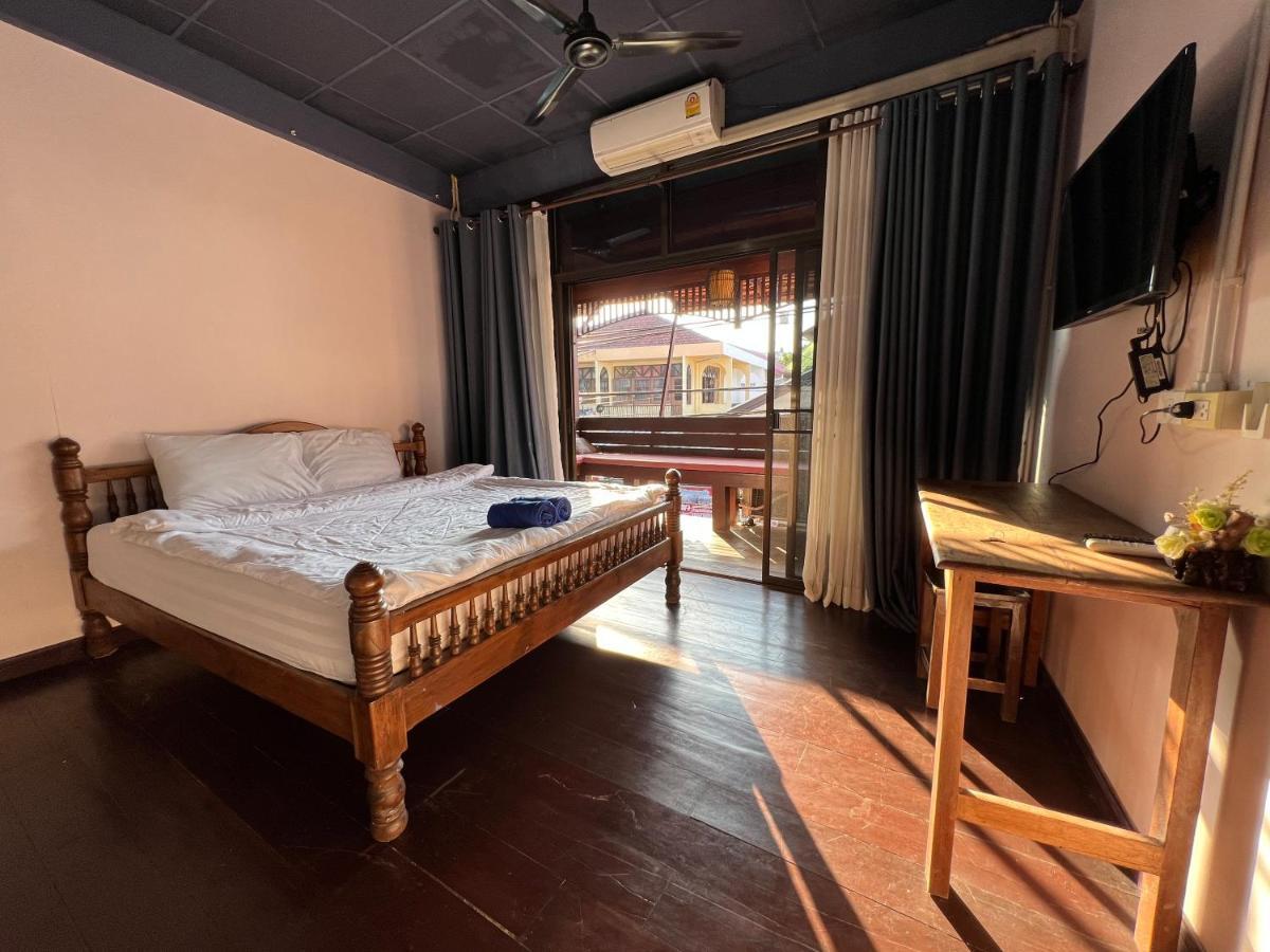Hotel Madera House Chiang Mai Esterno foto
