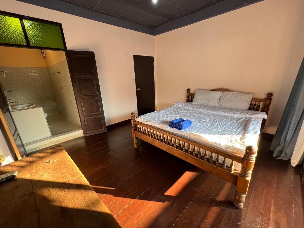 Hotel Madera House Chiang Mai Esterno foto
