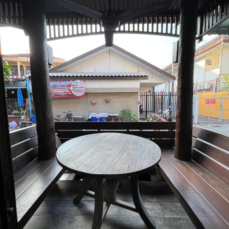 Hotel Madera House Chiang Mai Esterno foto